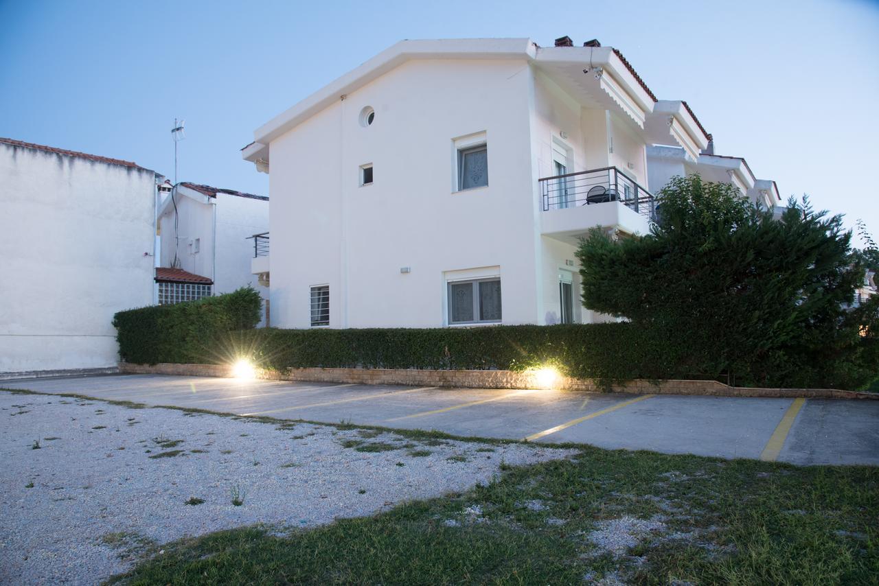 Bitzios Rent Houses Nikiti  Extérieur photo